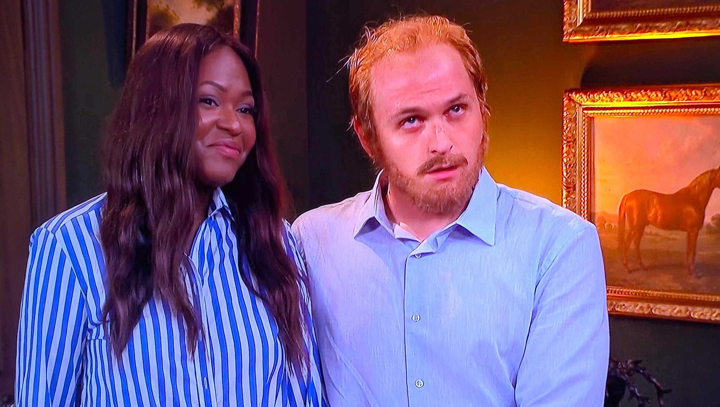 «SNL UK» висміяв повернення Гаррі та Меган у скетчі про Балморал