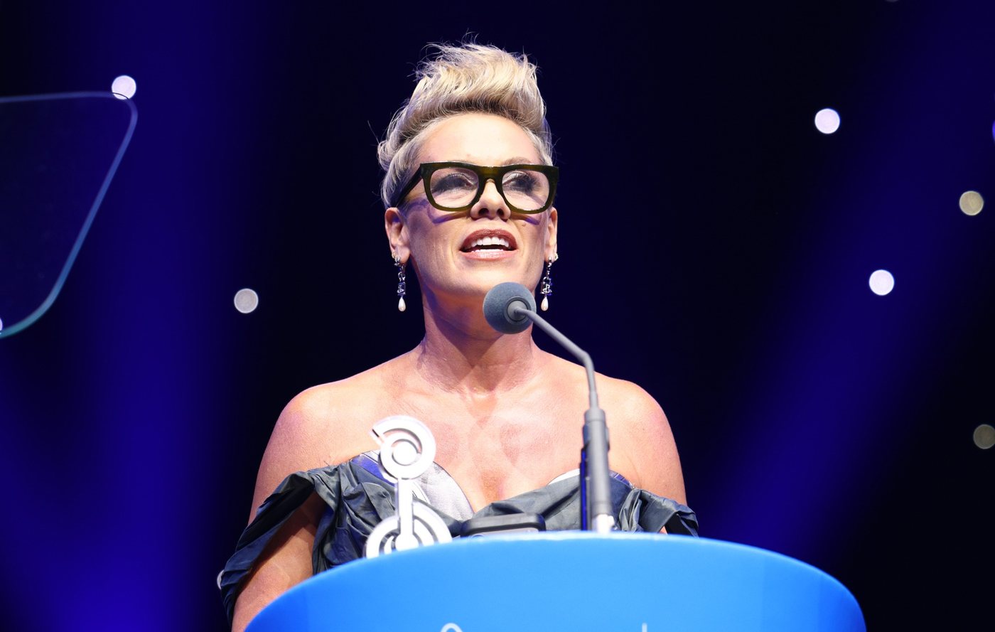 Pink відповіла на критику після репосту про Маклмора та Палестину