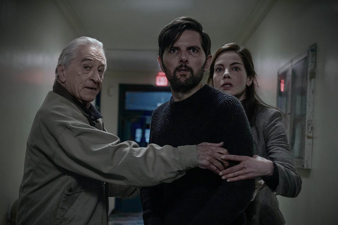 Netflix пояснив фінал трилера «Шепотун» з Робертом Де Ніро