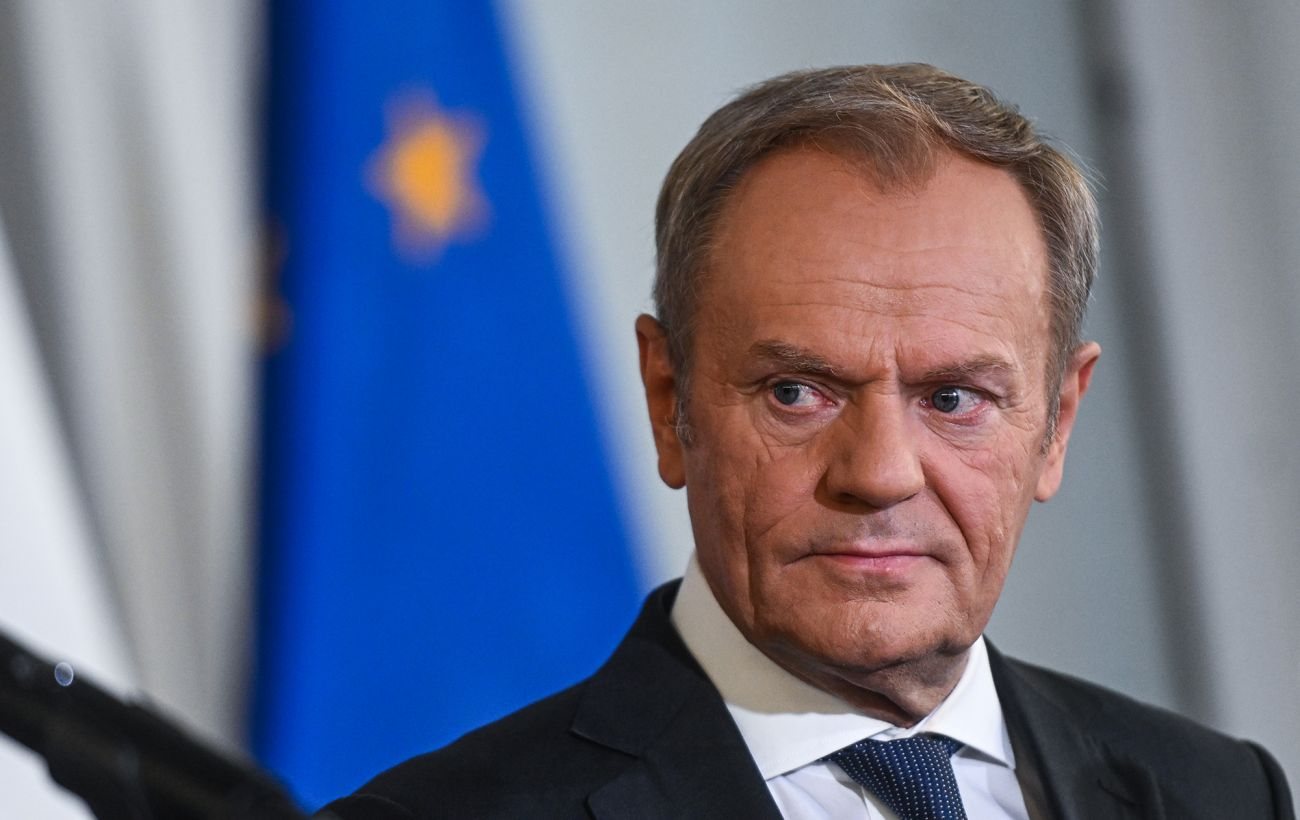 Туск скликав екстрену нараду через падіння невідомого об'єкта на сході Польщі